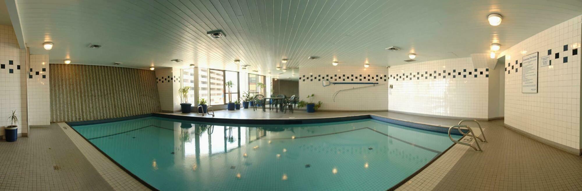 Coast Abbotsford Hotel & Suites Eksteriør billede